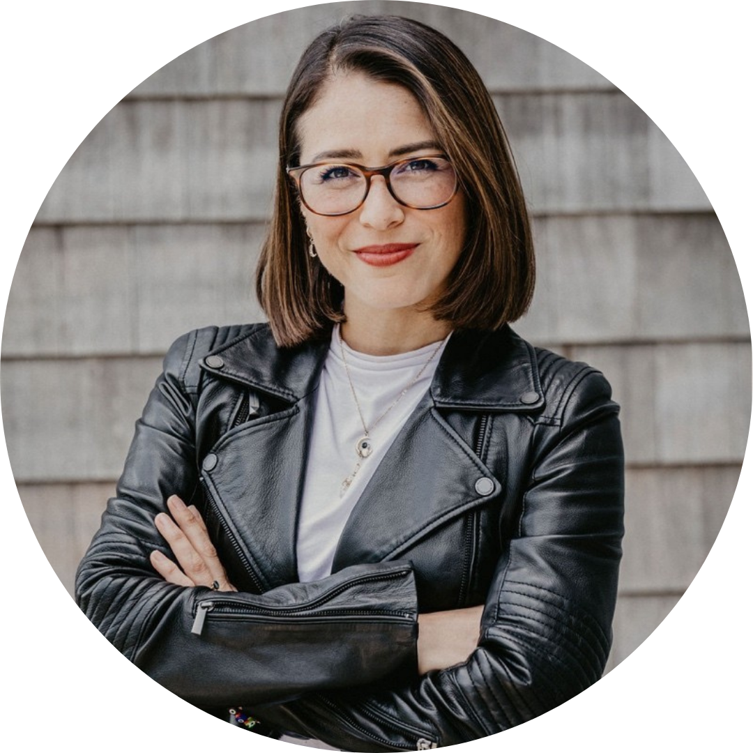 Ana Bueno Circle